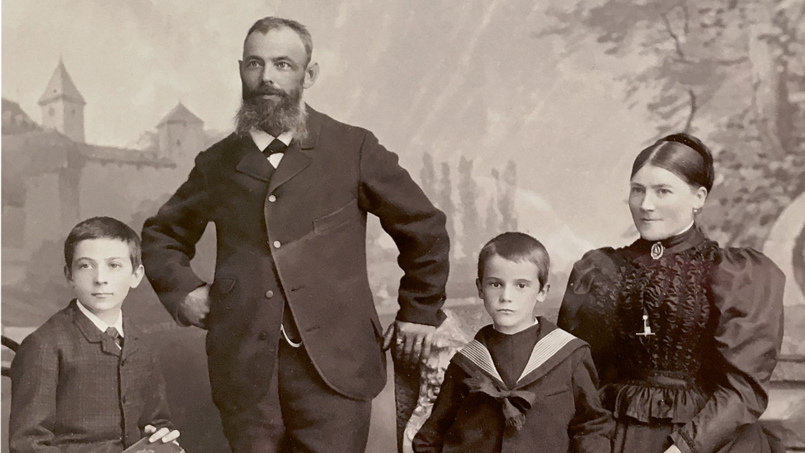 Grundarfamiljen Gebert Grundarfamiljen Gebert