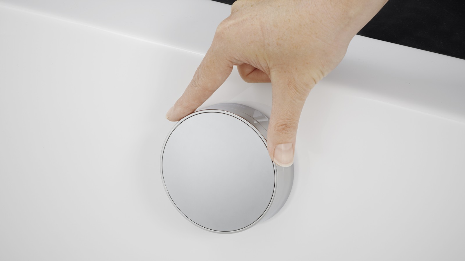 Badkarsavlopp med vredmanövrering Badkarsavlopp med vredmanövrering