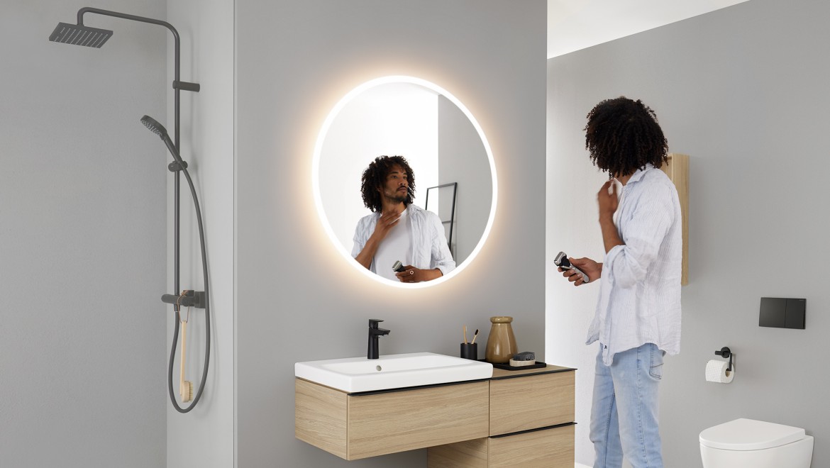 Geberit Option spegel rund med keramik och badrumsmöbler från iCon badrumsserie