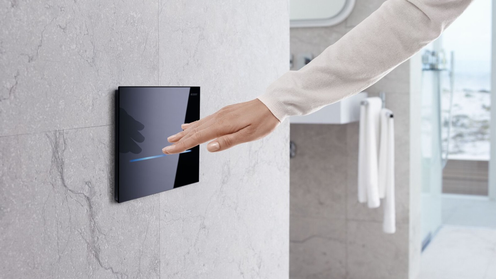 Beröringsfri eller automatisk toalettspolning med Geberit Sigma80 spolplatta i fyrkantig design Beröringsfri eller automatisk toalettspolning med Geberit Sigma80 spolplatta i fyrkantig design