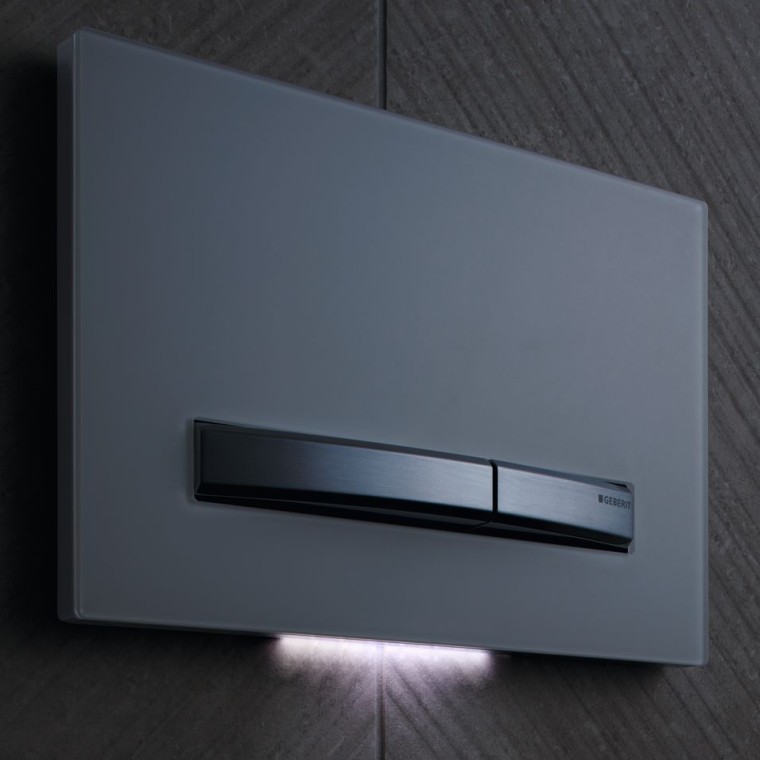 Geberit Sigma50 spolplatta med DuoFresh och orienteringsljus (© Geberit) Geberit Sigma50 spolplatta med DuoFresh och orienteringsljus (© Geberit)