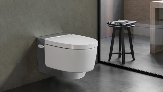 Geberit AquaClean Mera smälter harmoniskt in i badrummet tack vare sin design
