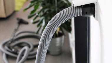 Anslutning av Geberit Silent-PP till ett centraldammsugarsystem (© Shutterstock)