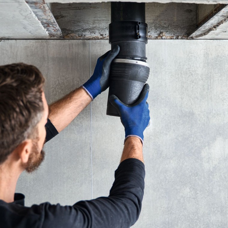 Installation av Geberit Silent-db20 Offset rördel Installation av Geberit Silent-db20 Offset rördel