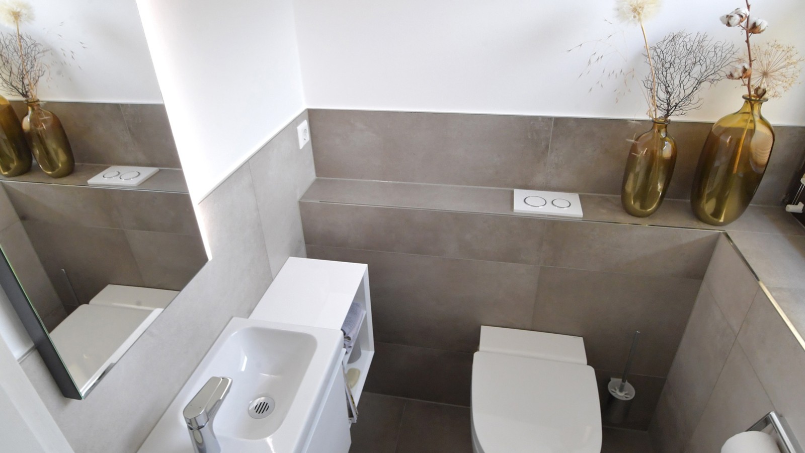Gästtoaletten före renoveringen Gästtoaletten före renoveringen