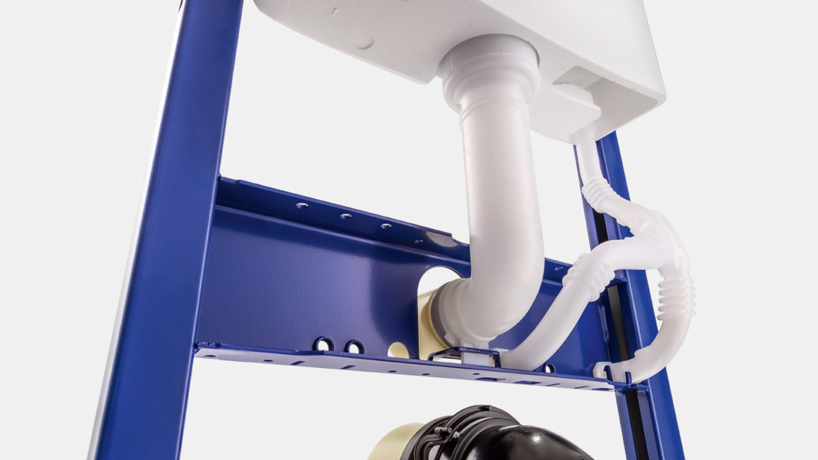 Inbyggnadscistern från Geberit med tomrör för vattenanslutning