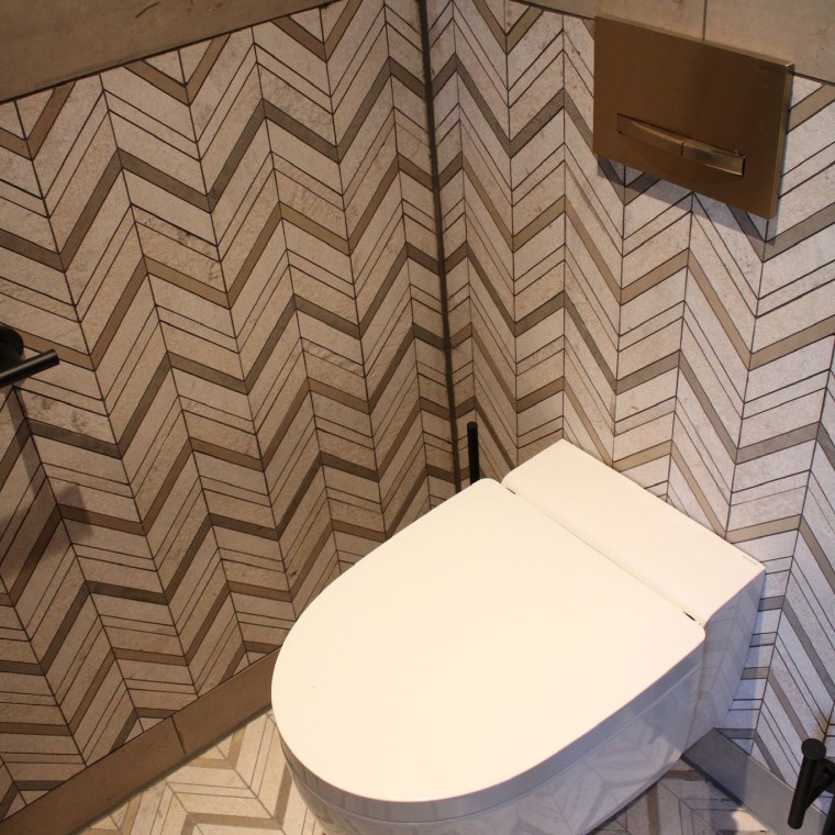 Spolplattan Sigma50 garanterar tidlös elegans (© Geberit)