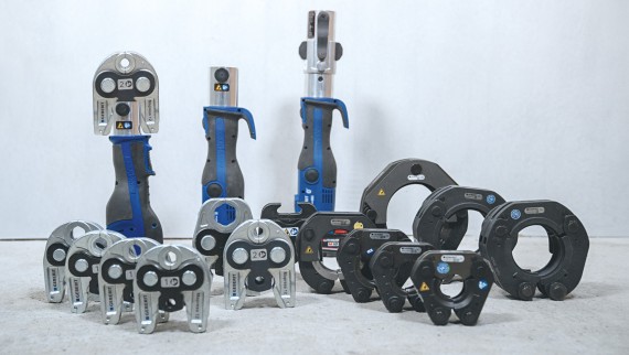 Brett utbud av pressverktyg med pressbackar och presslingor för pålitlig pressning Brett utbud av pressverktyg med pressbackar och presslingor för pålitlig pressning
