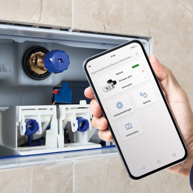 Styr Geberit HS05 hygienspolning med Geberit Control app (© Geberit)