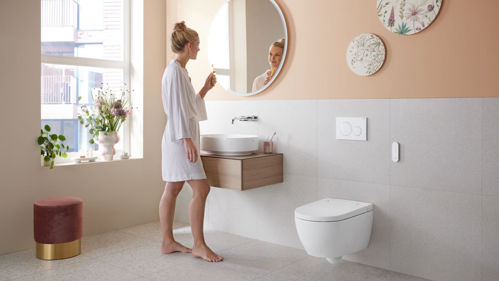 Geberit AquClean Alba duschtoalett i Geberit badrum Geberit AquClean Alba duschtoalett i Geberit badrum