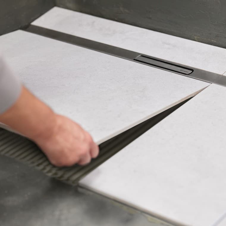 Ett fast grepp säkerställer en pålitlig montering Ett fast grepp säkerställer en pålitlig montering