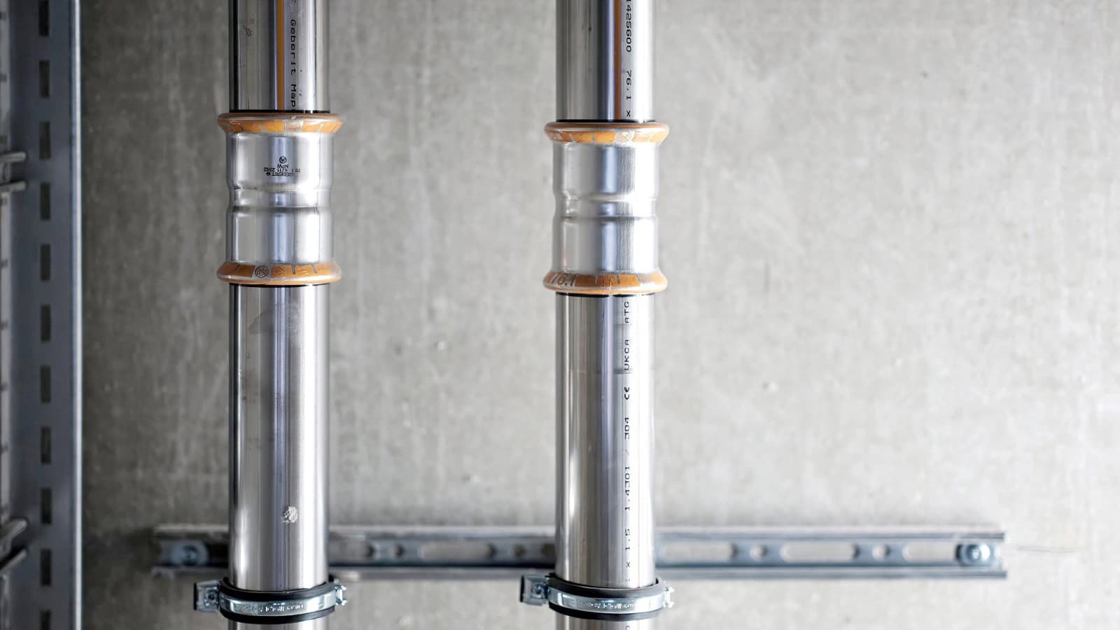Värmeinstallationer och tryckluftsapplikationer med Geberit Mapress Therm Värmeinstallationer och tryckluftsapplikationer med Geberit Mapress Therm