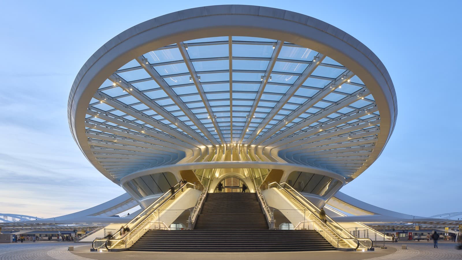 Gare de Mons har blivit ett landmärke i den belgiska staden Mons (© Oliver Schuh, Palladium Photodesign)