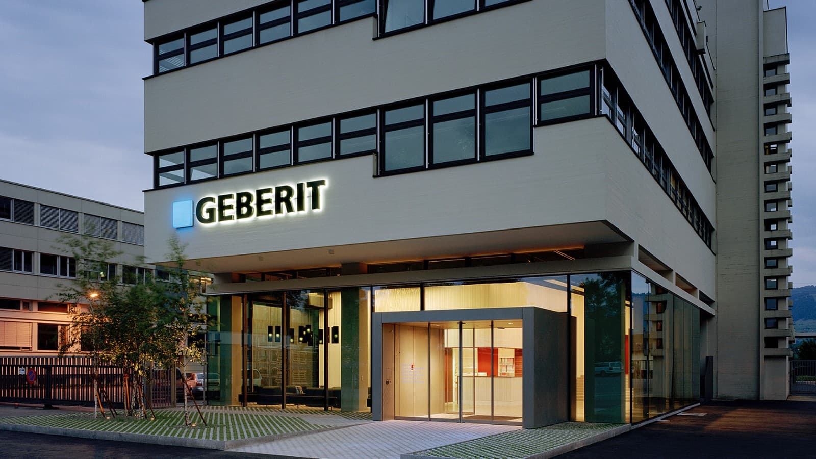 Geberit huvudkontor i Rapperswil-Jona i Schweiz Geberit huvudkontor i Rapperswil-Jona i Schweiz