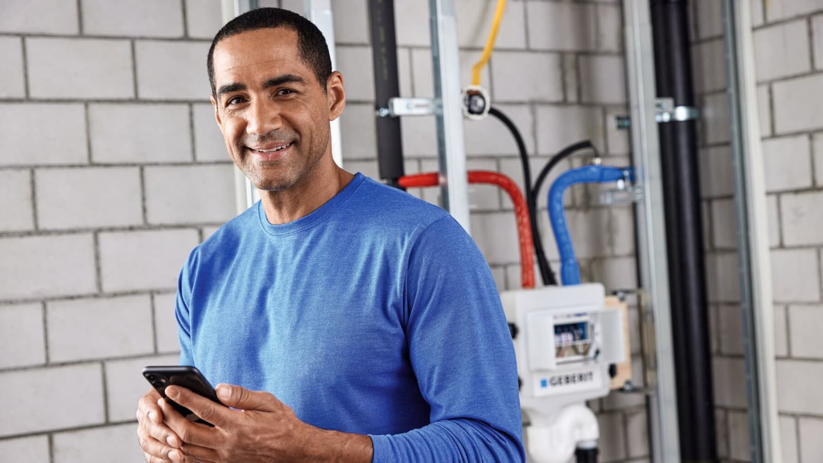 Styrning och konfigurering av hygienspolningsenhet via Geberit Control app Styrning och konfigurering av hygienspolningsenhet via Geberit Control app